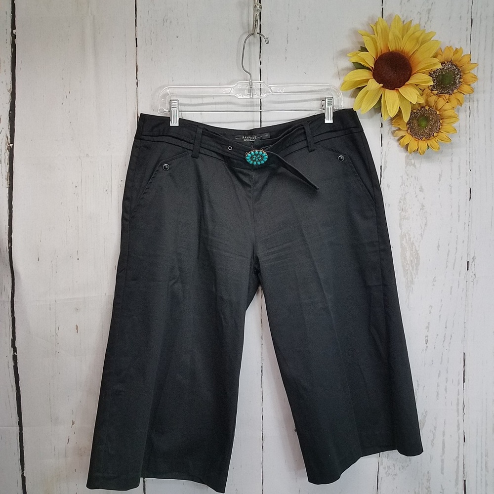 Rampage cropped pants size 11 black